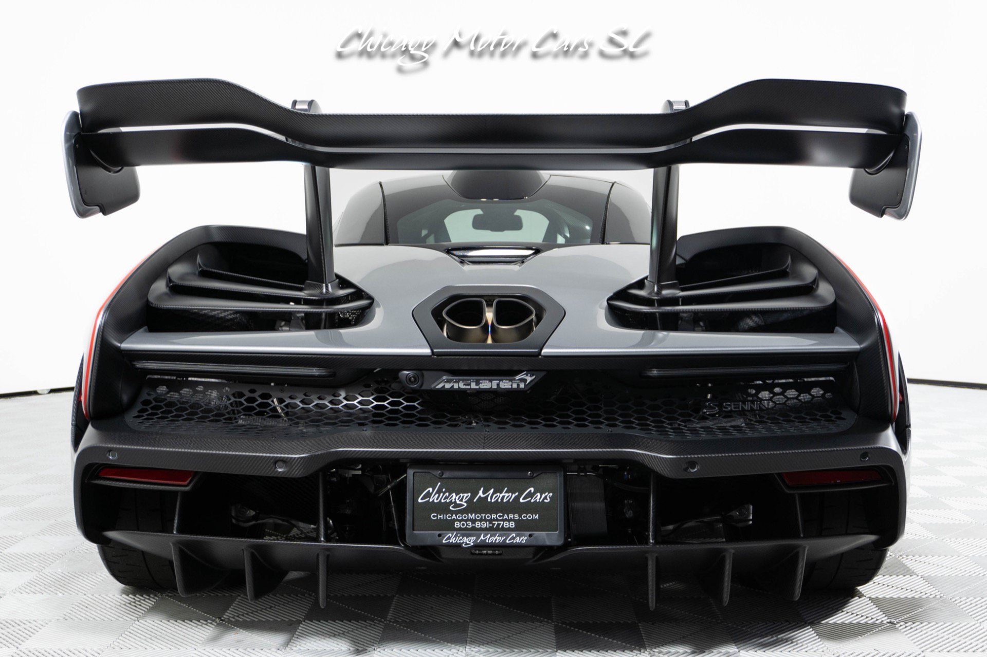 Used 2019 McLaren Senna photo 19