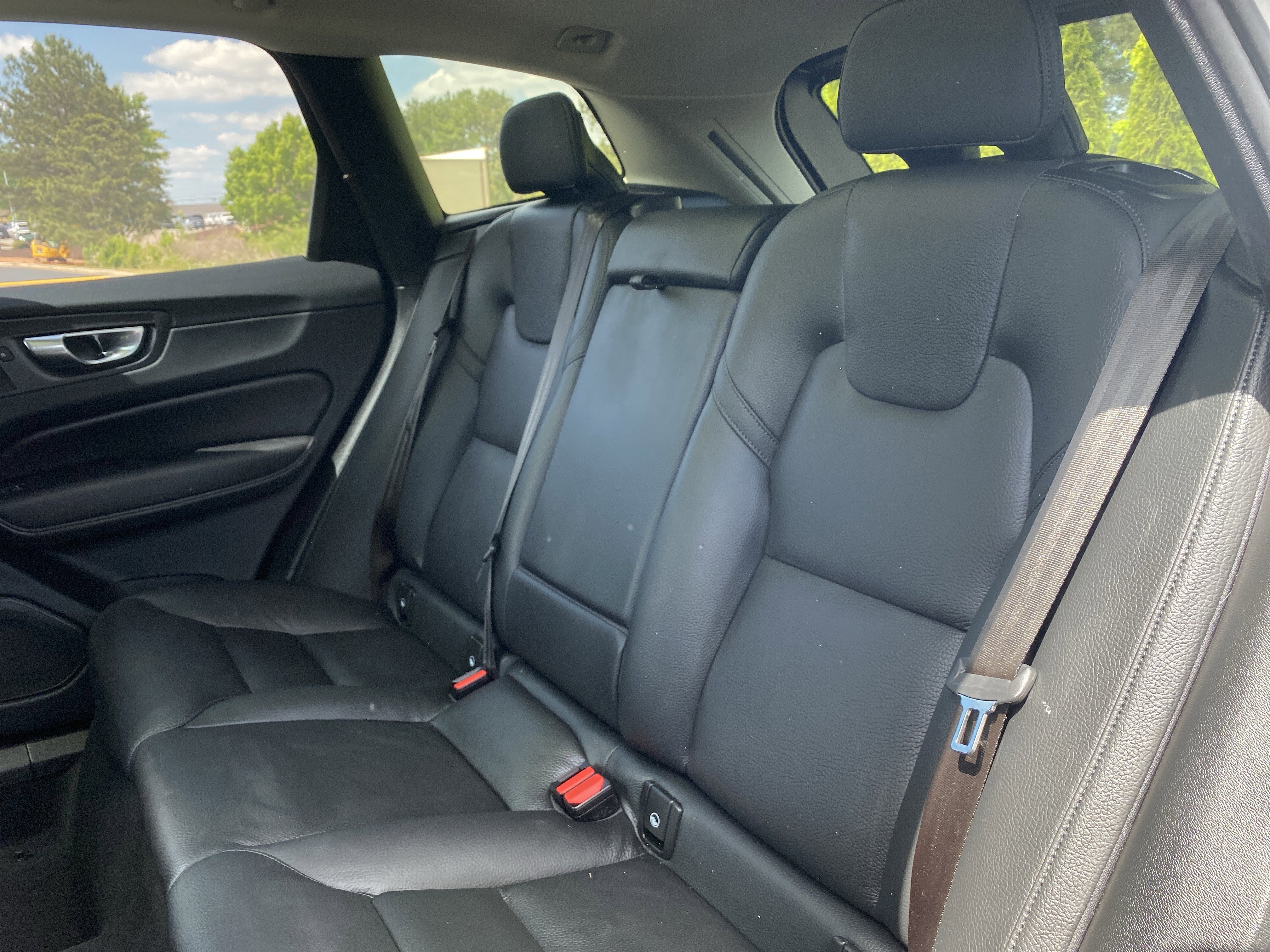 2025 Volvo XC60 B5 Plus