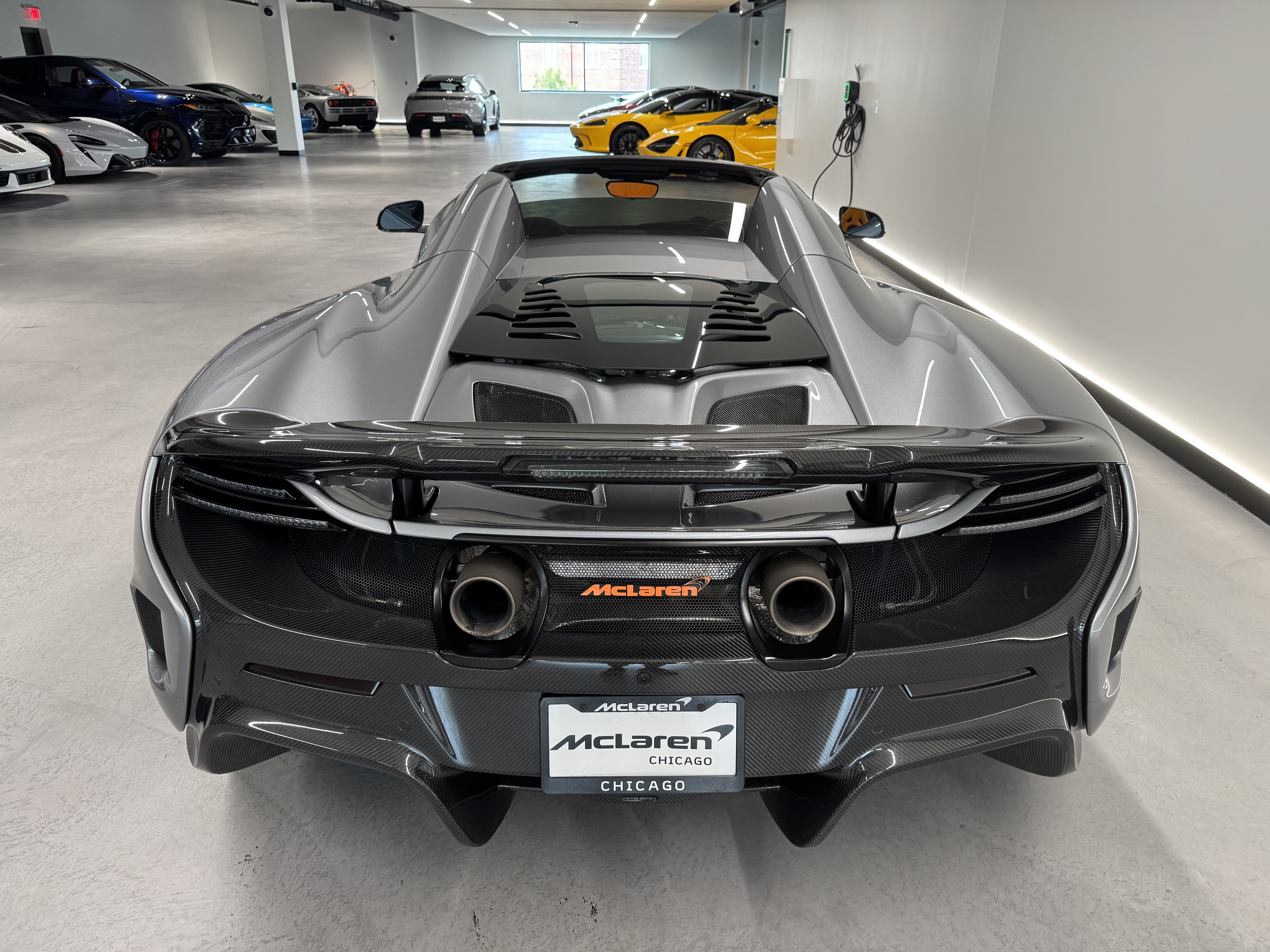 Used 2016 McLaren 675LT Spider photo 10