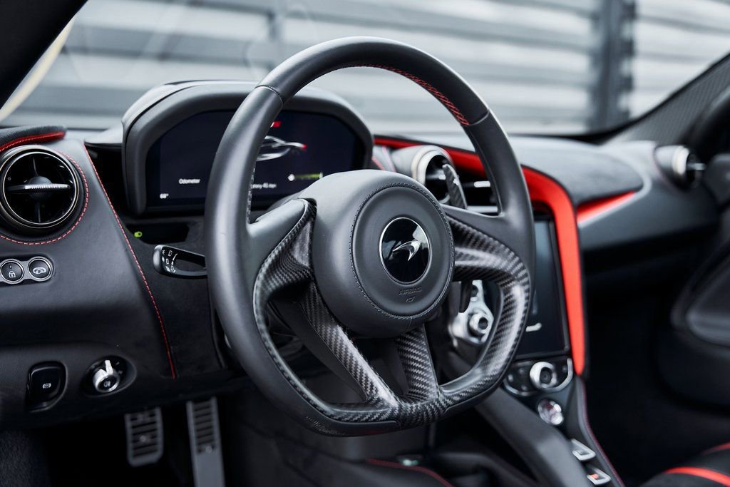 Used 2021 McLaren 720S Performance photo 45