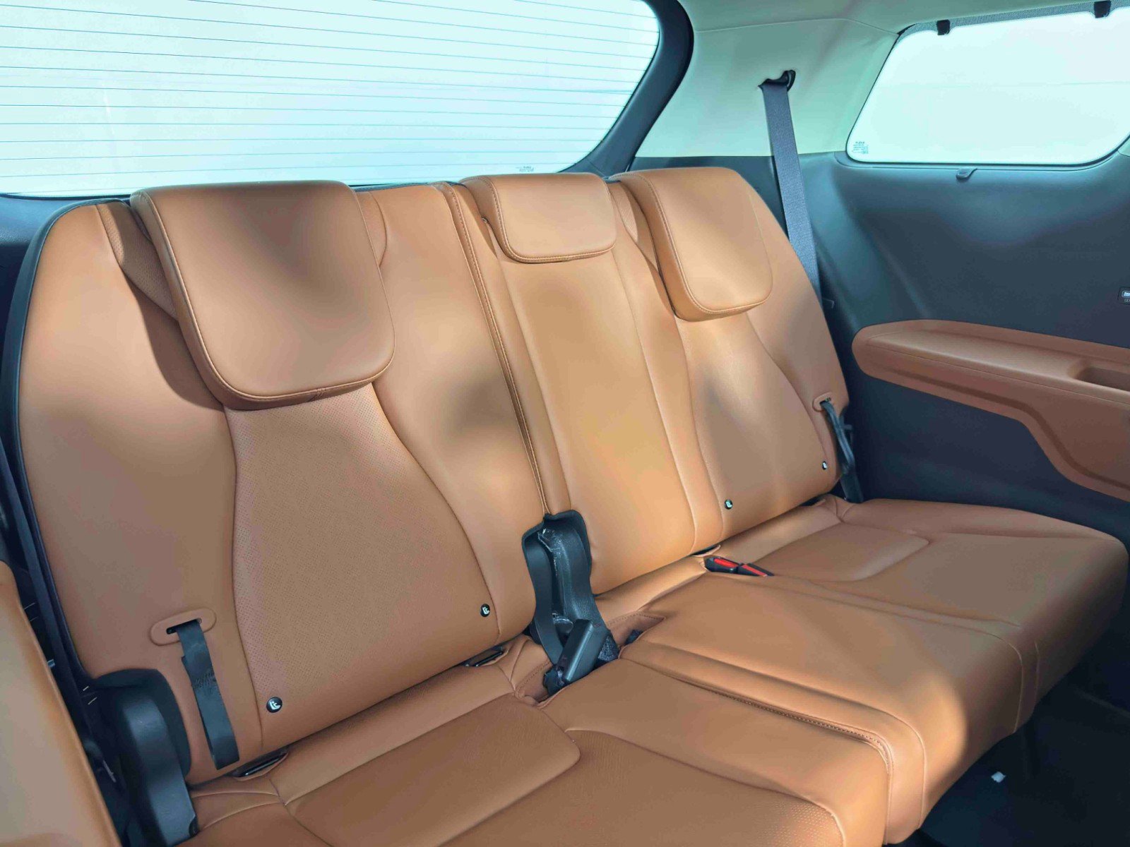 2024 Kia Carnival SX