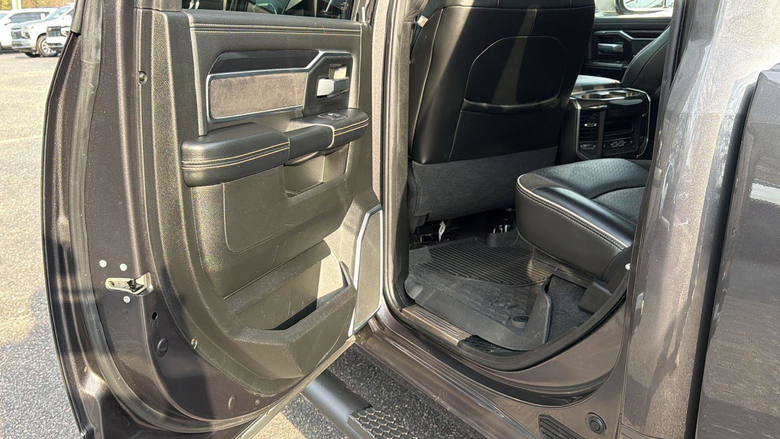 2022 RAM 3500 Laramie