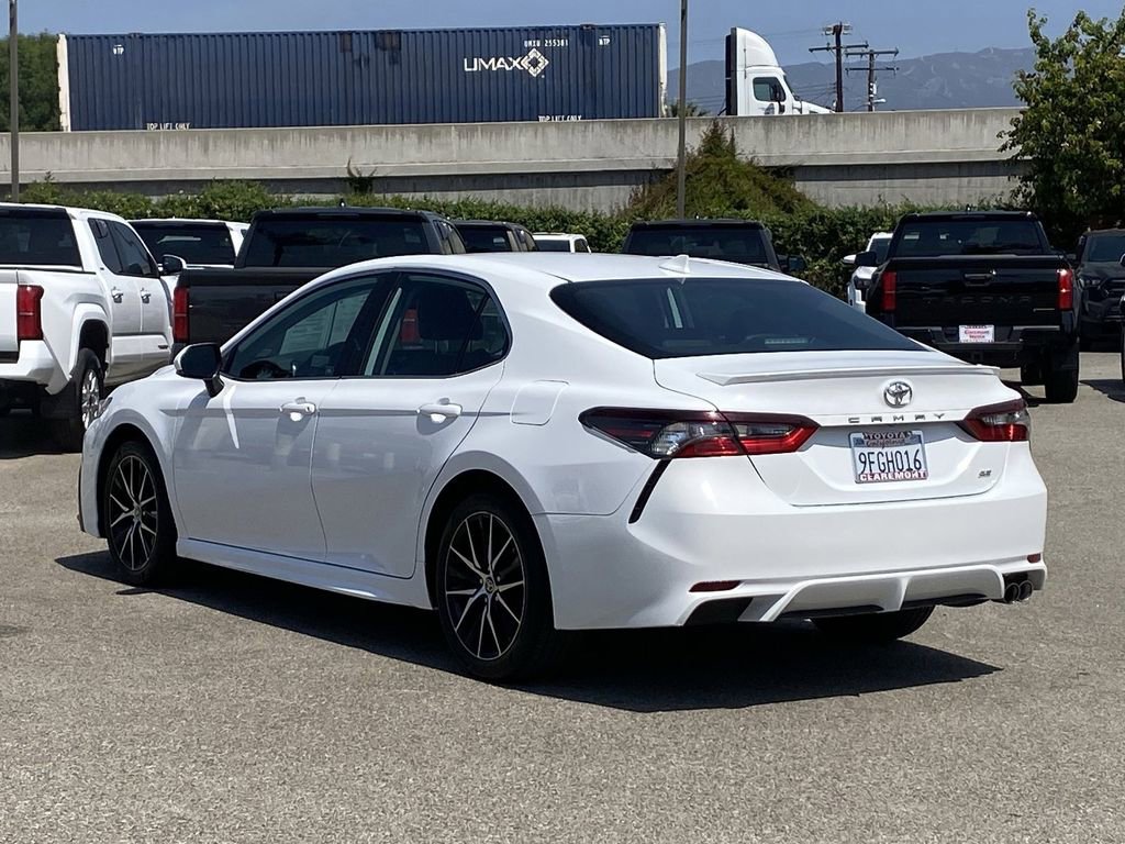 2023 Toyota Camry SE