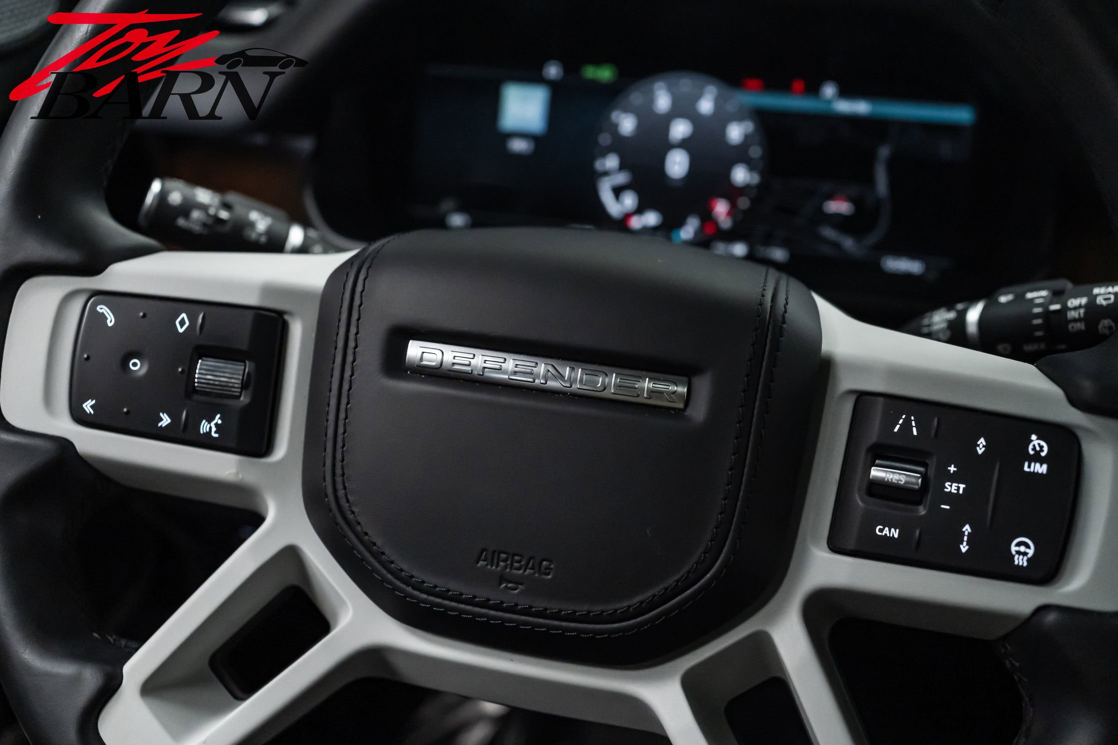 2023 Land Rover Defender 130 SE