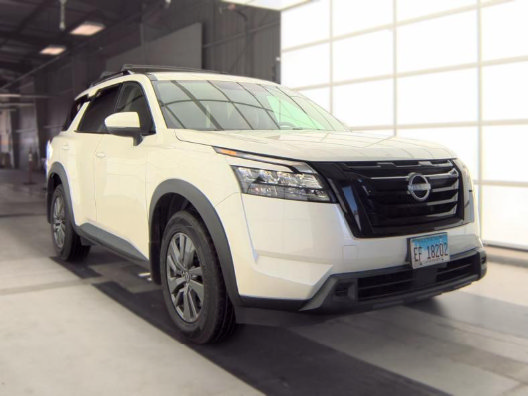 Certified 2024 Nissan Pathfinder SV w/ Lighting Package (N92)