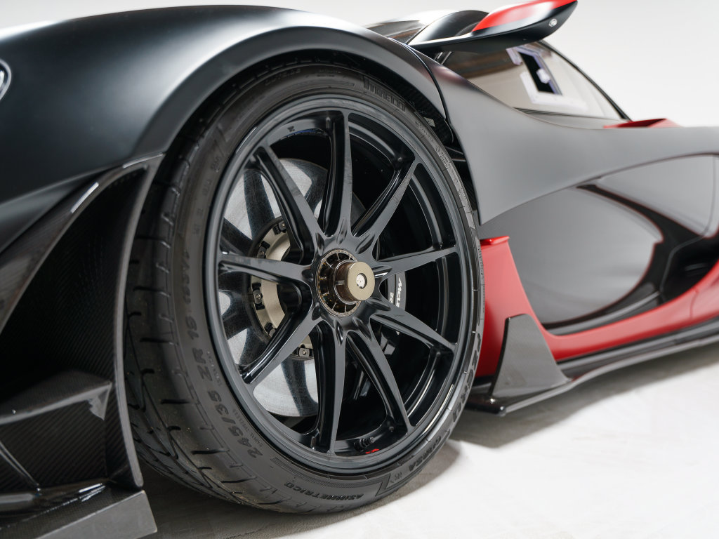 Used 2015 McLaren P1 photo 29