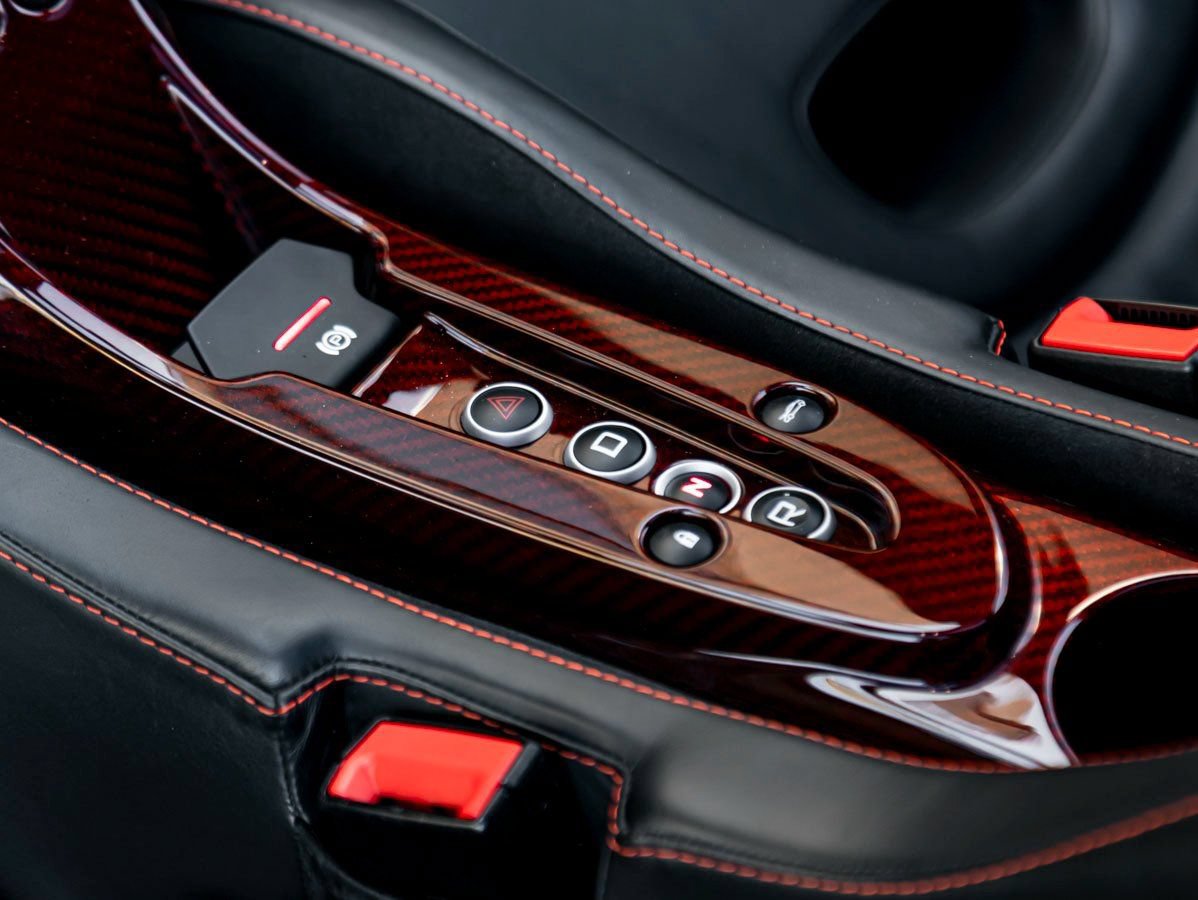 Used 2015 McLaren P1 photo 18