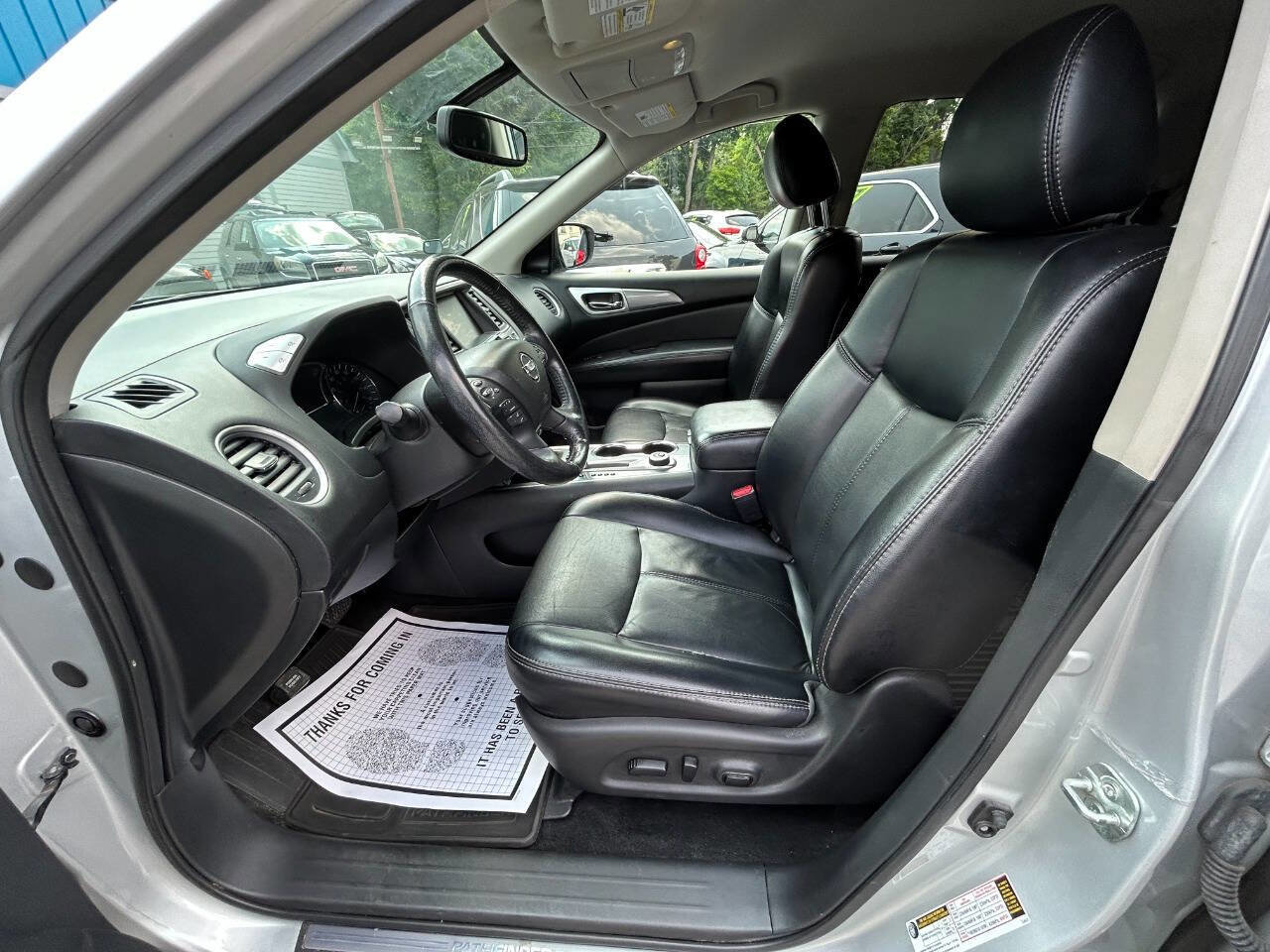 2019 Nissan Pathfinder SL