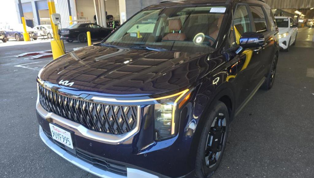 2025 Kia Carnival EX