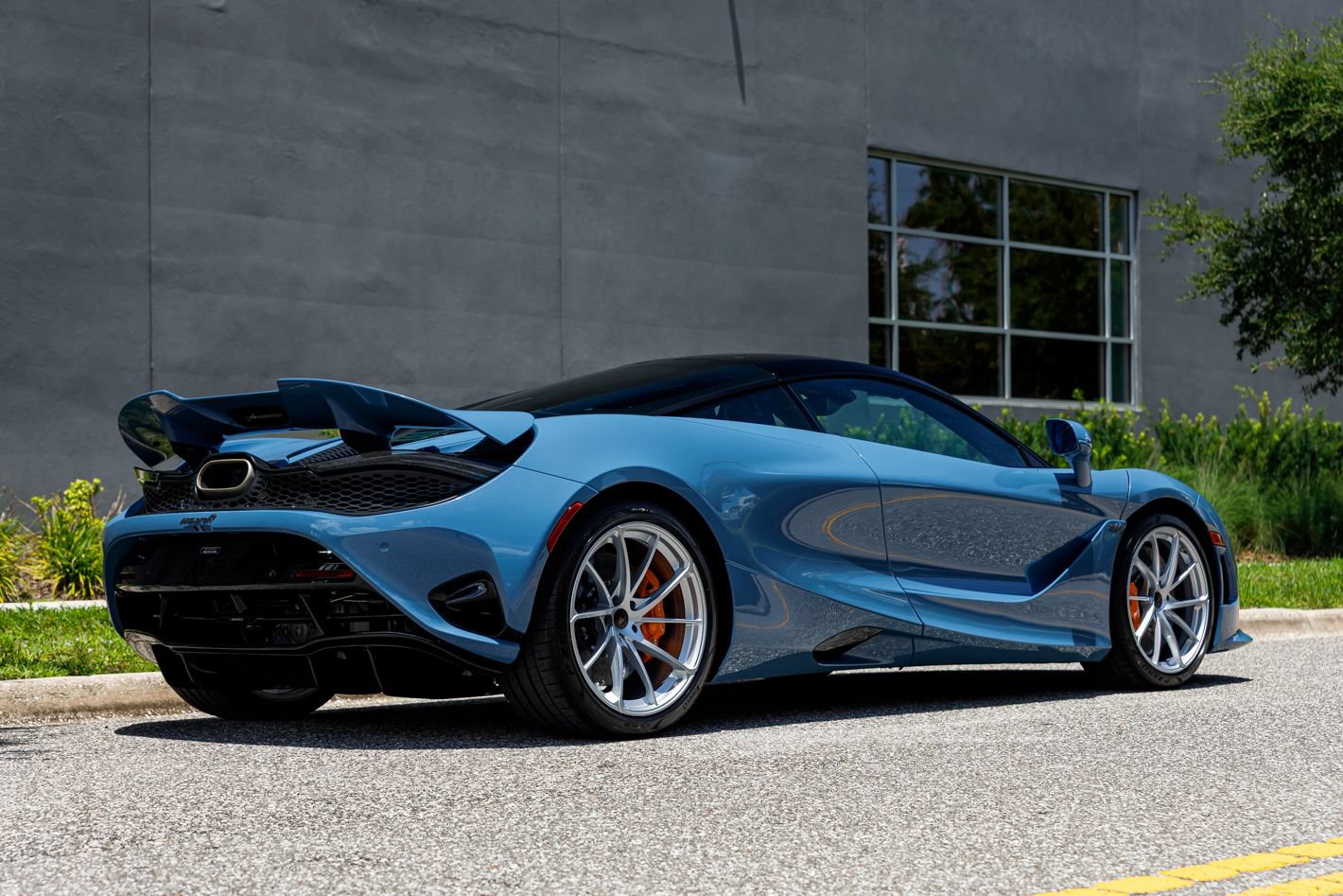 New 2027 McLaren 750S photo 9