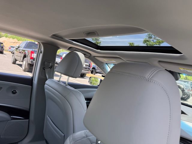 2015 Acura RLX w/ Technology Package