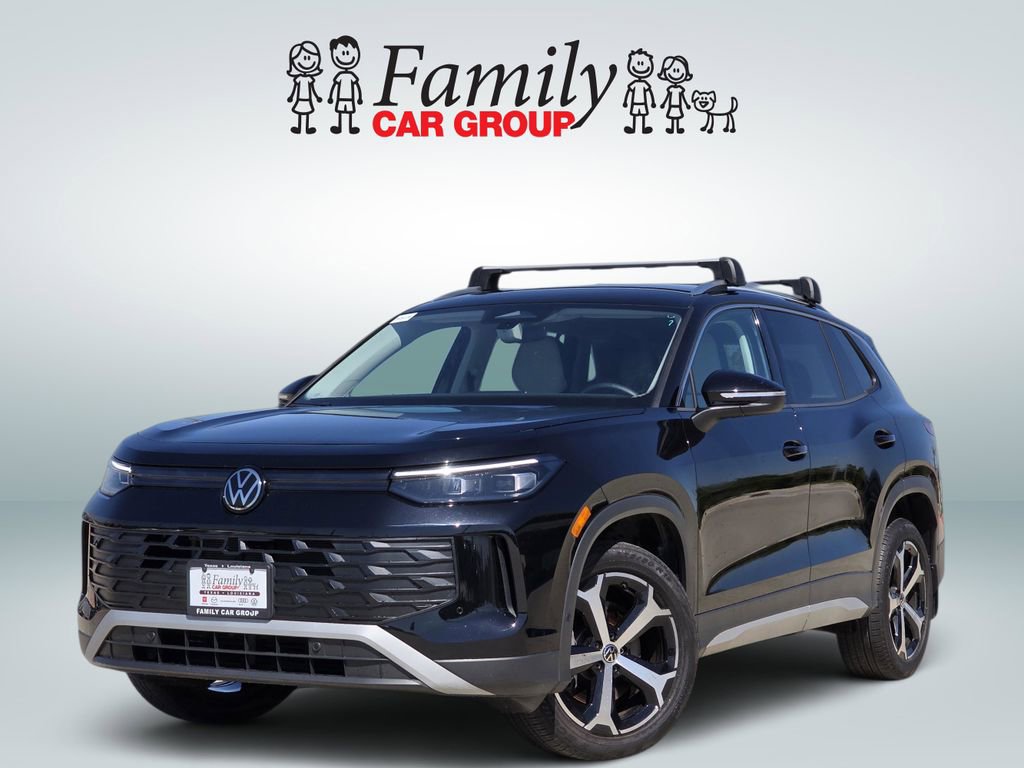 Used 2025 Volkswagen Tiguan SE