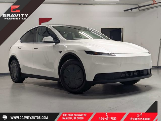 2026 Tesla Model Y 2WD