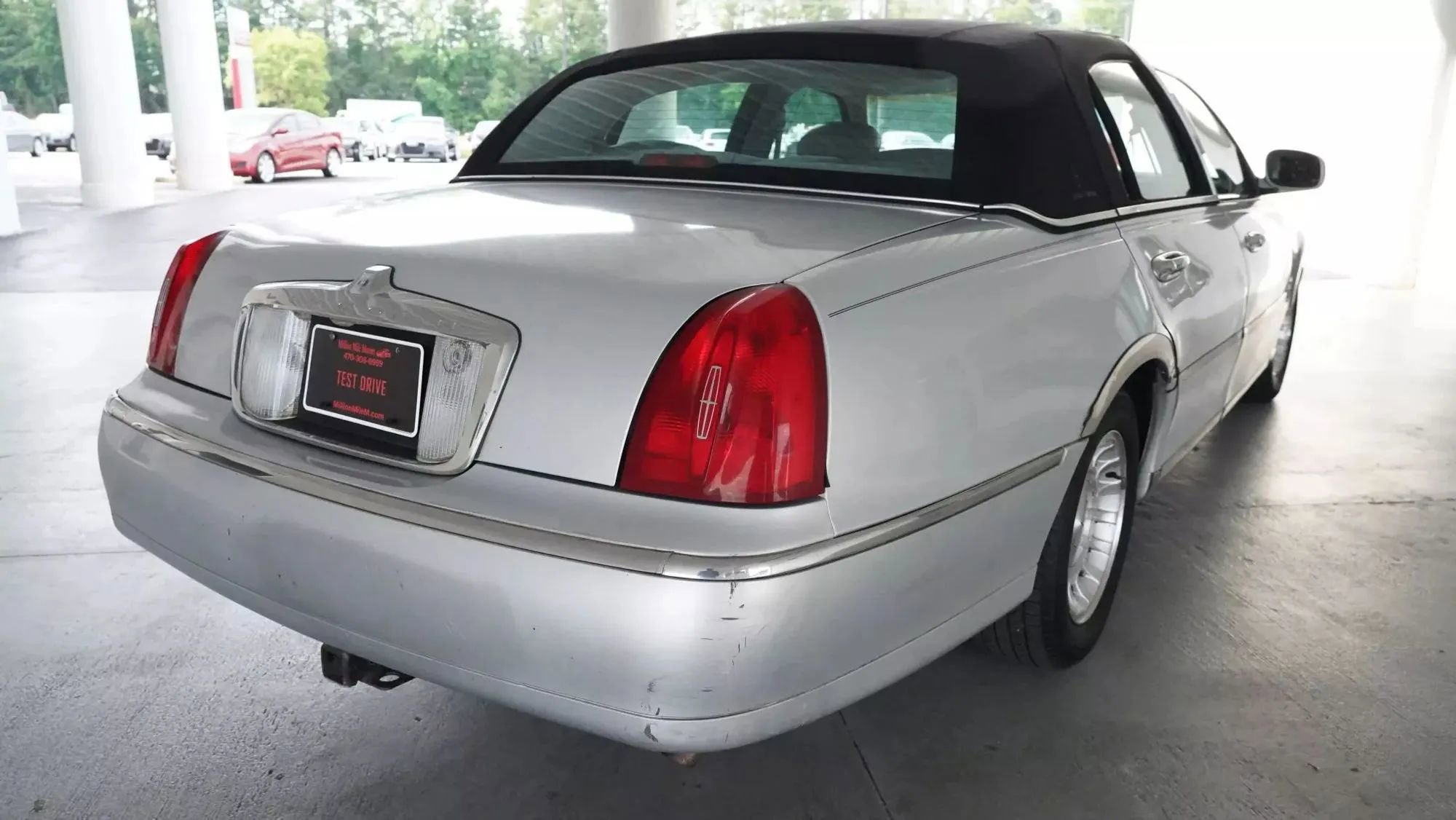 1998 Lincoln Town Car Executive