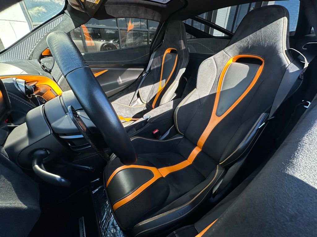 Used 2019 McLaren 720S Performance photo 24