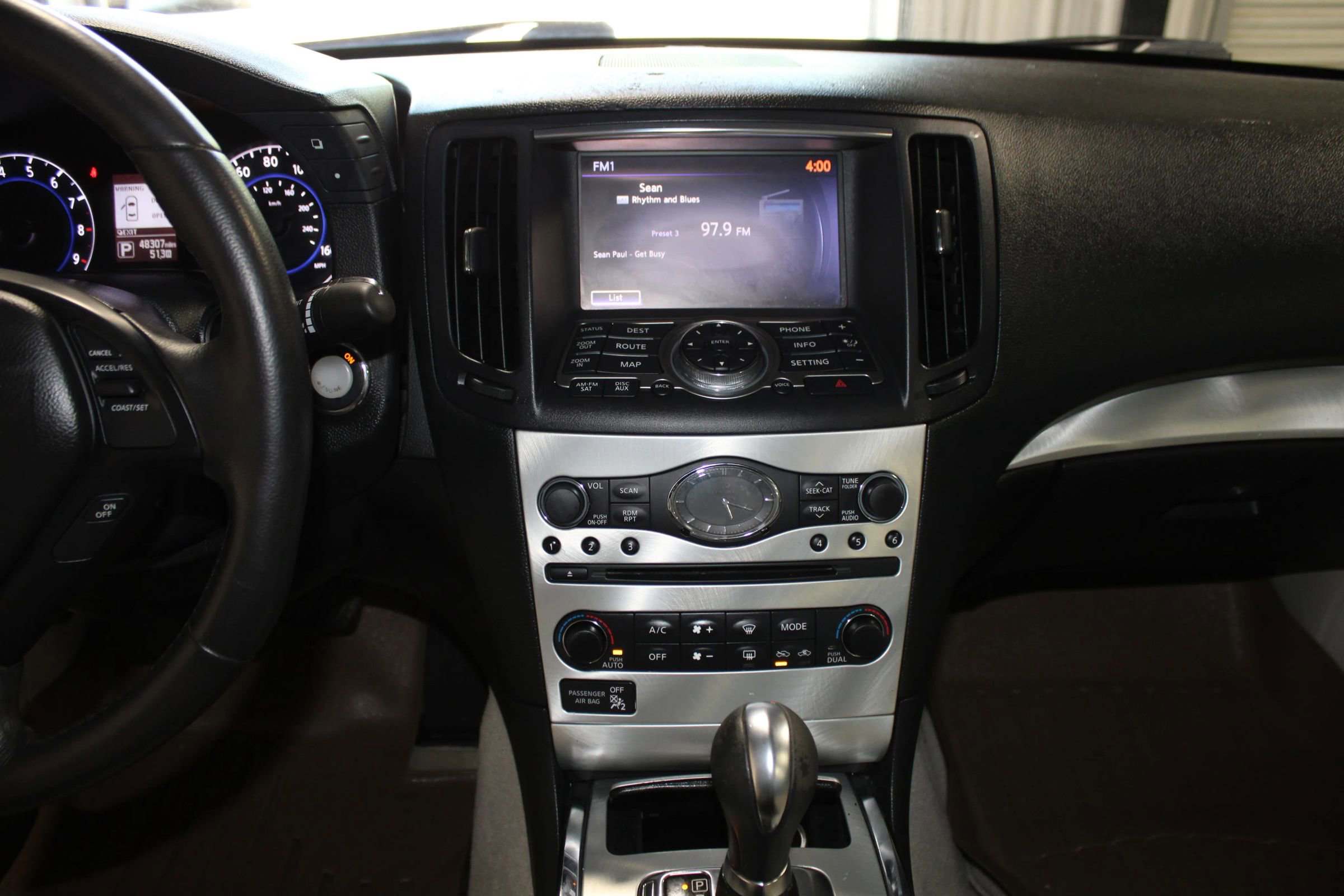 2015 INFINITI Q60 Journey