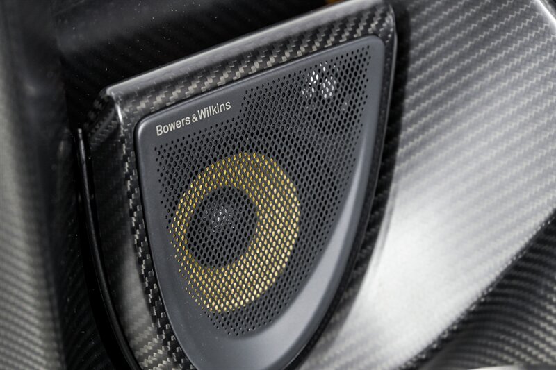 Used 2019 McLaren Senna photo 25