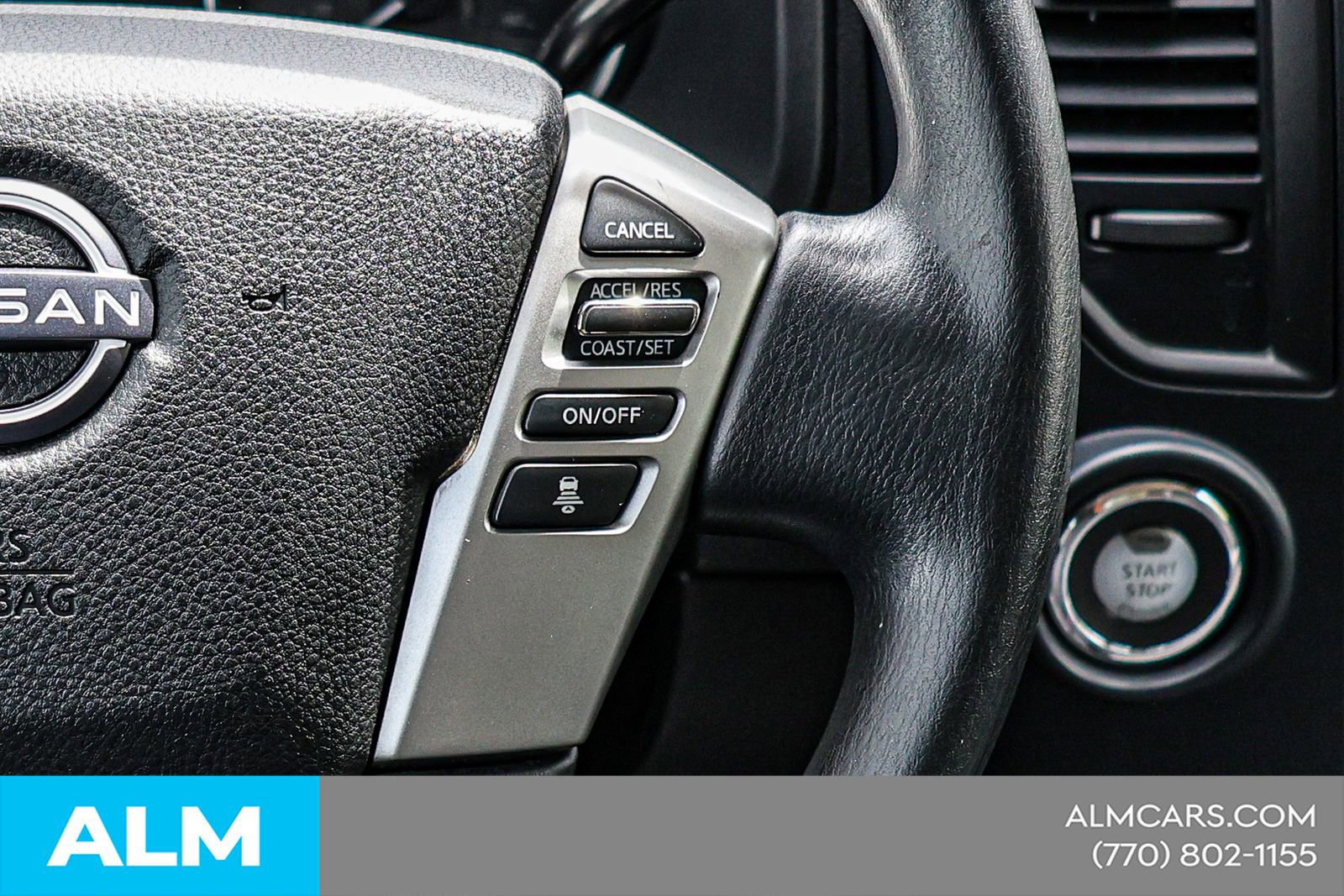 2023 Nissan Titan SV