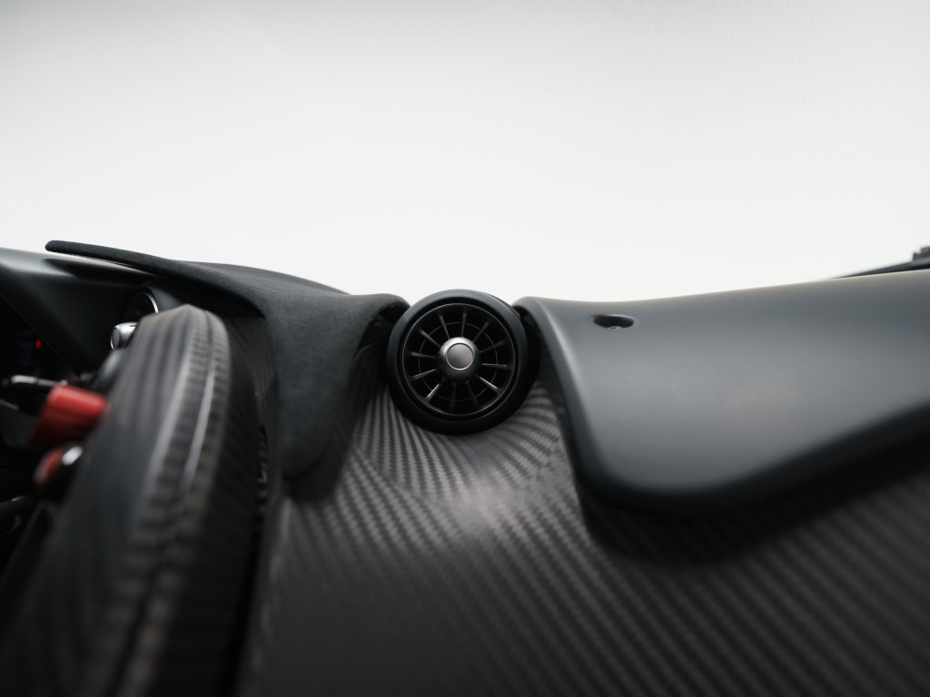 Used 2015 McLaren P1 photo 55