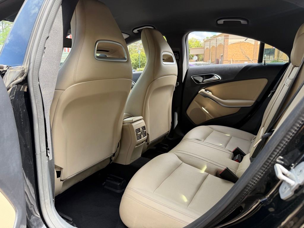 2017 Mercedes-Benz CLA 250