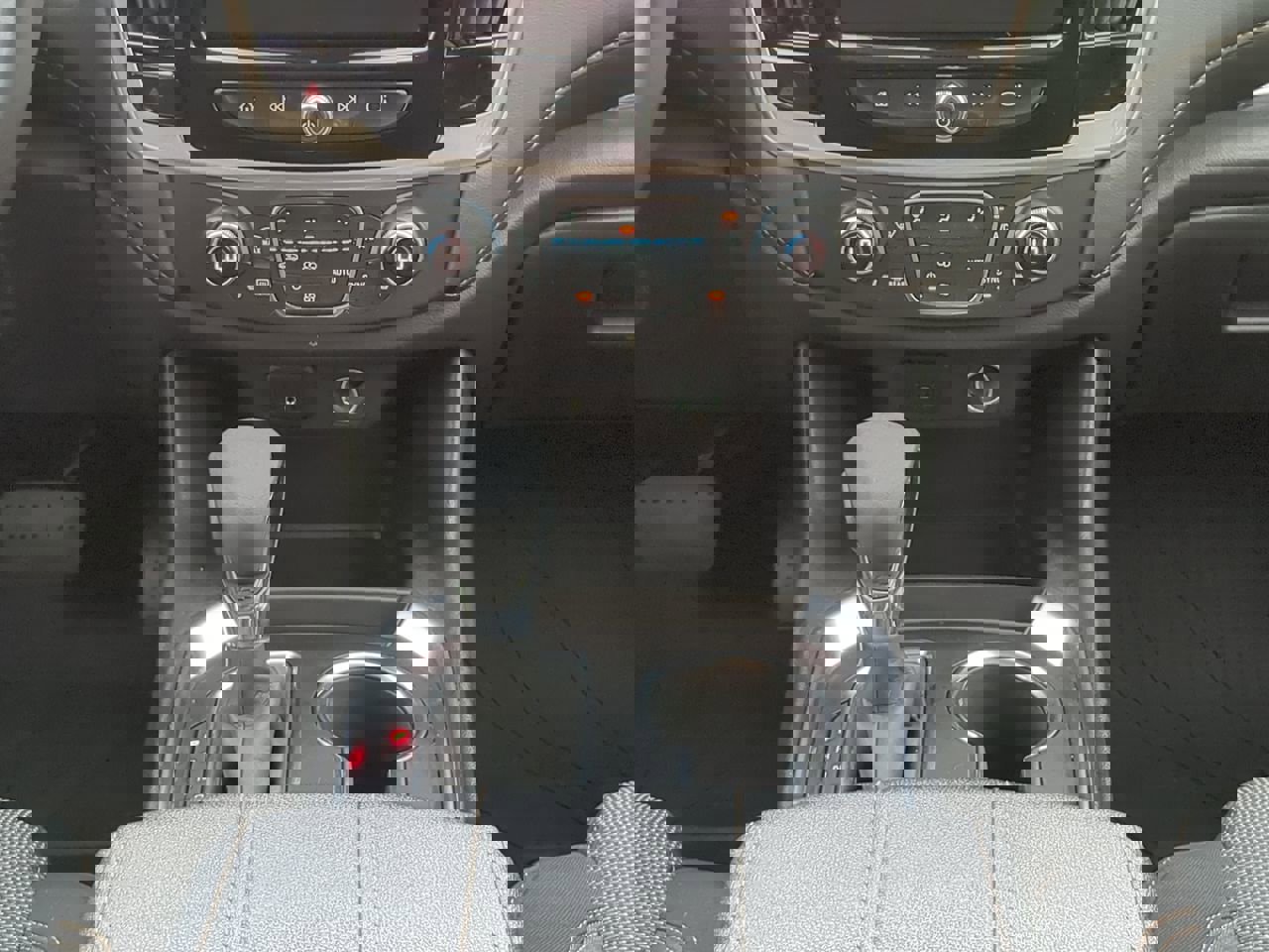 2021 Chevrolet Traverse LT