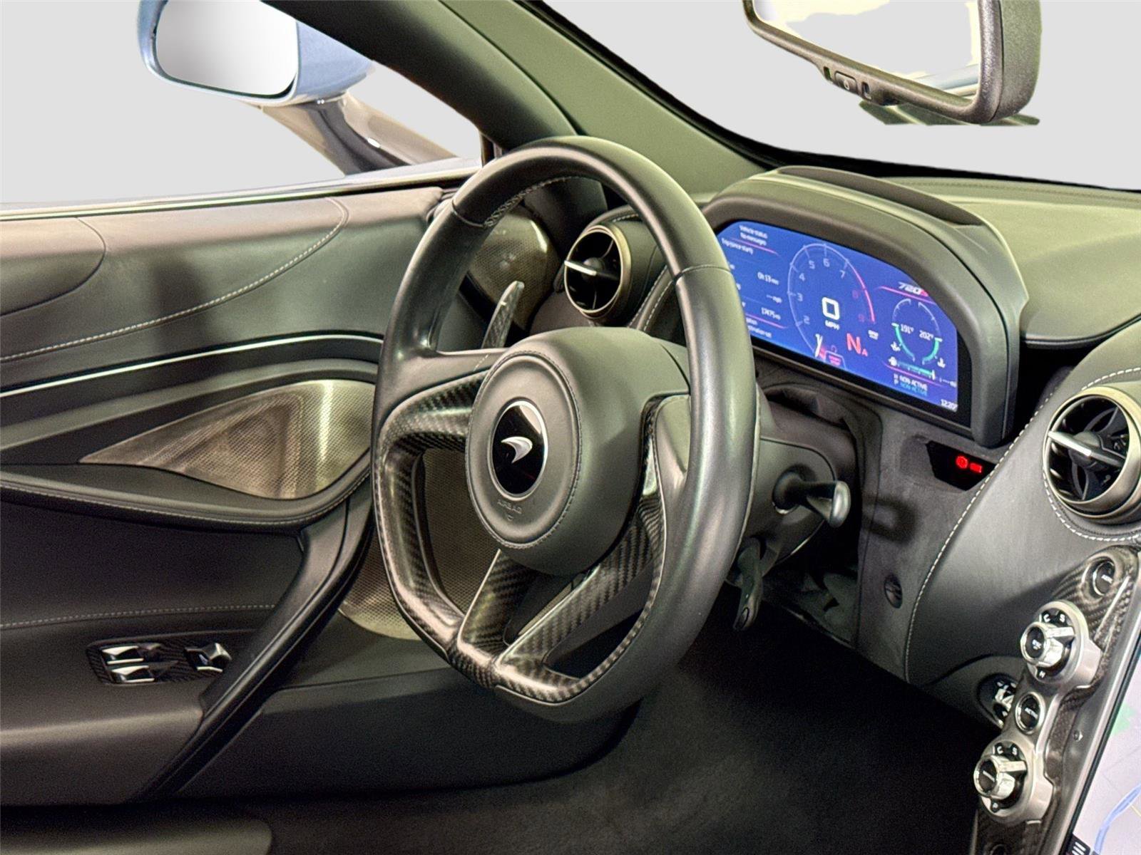 Used 2019 McLaren 720S photo 27