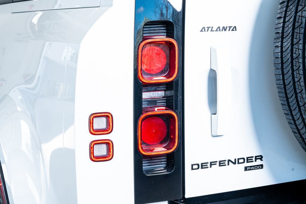 2023 Land Rover Defender 110 X-Dynamic SE