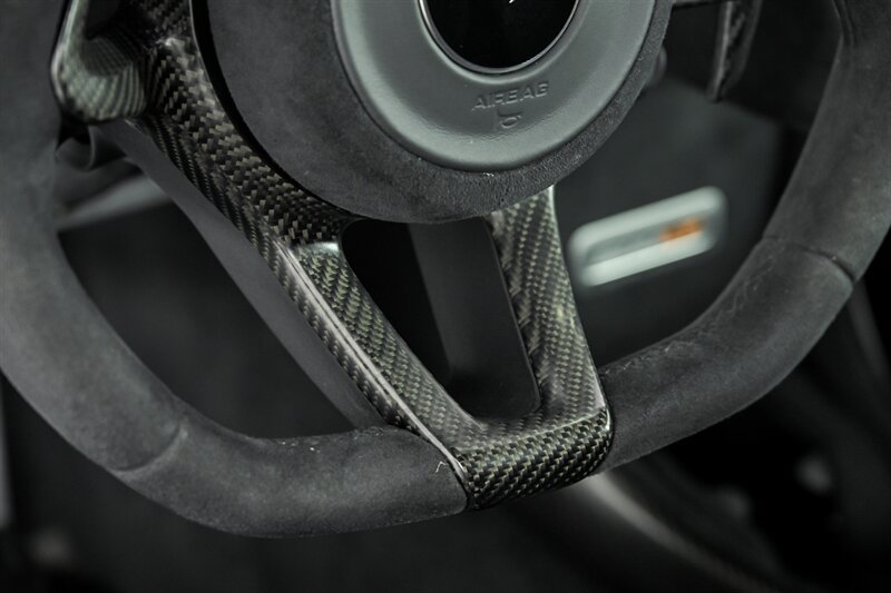 Used 2019 McLaren 600LT photo 37