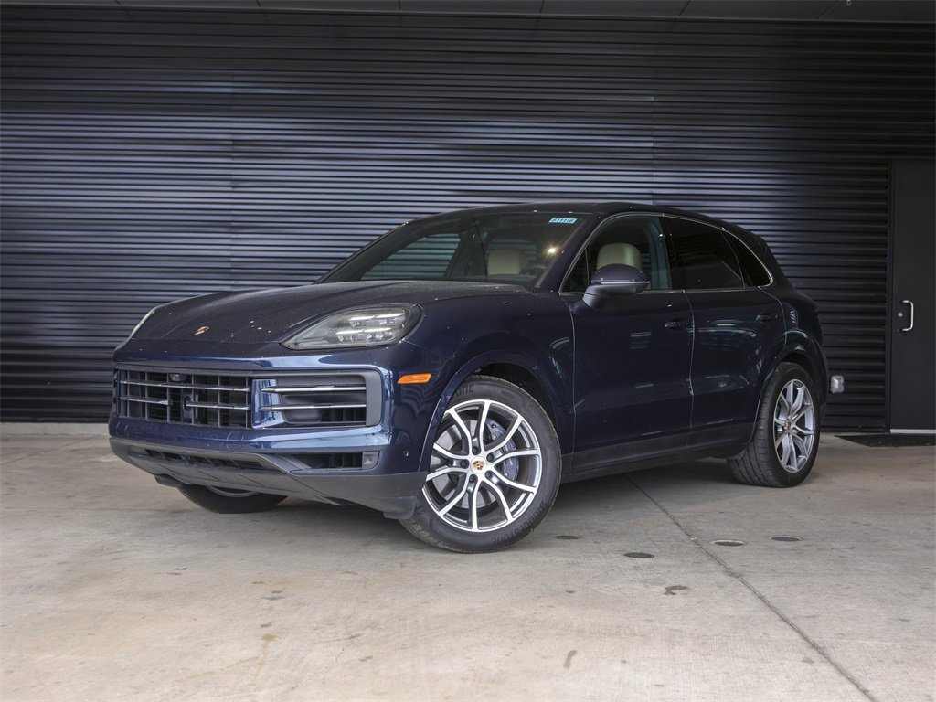 2025 Porsche Cayenne Base
