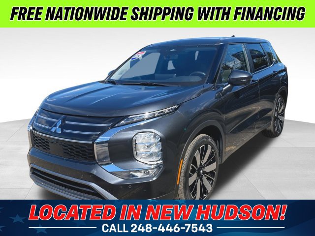 Used 2025 Mitsubishi Outlander SE