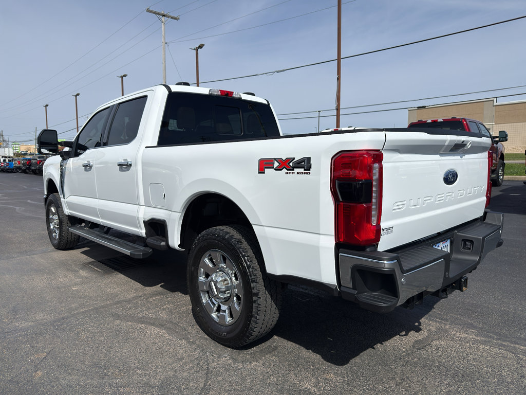 2024 Ford F350 Lariat