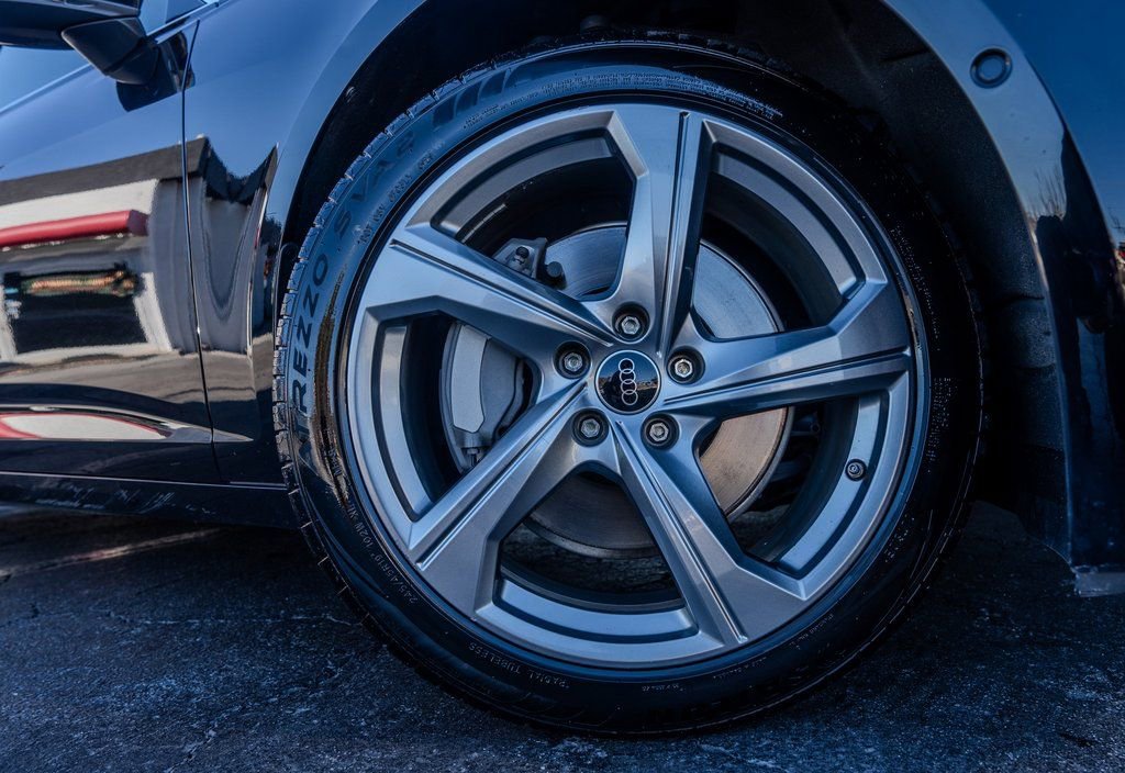 2024 Audi A6 Premium Plus