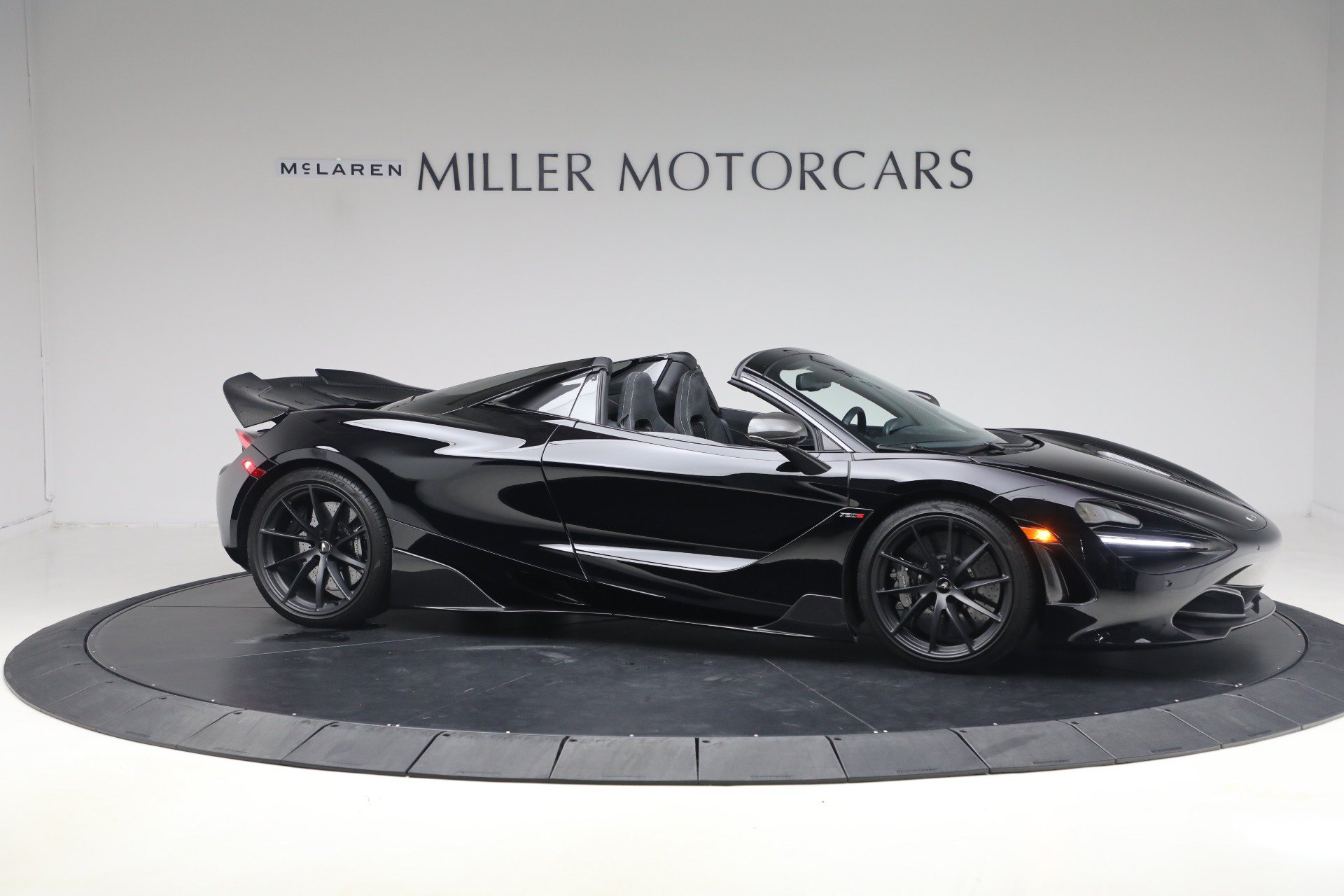 Used 2020 McLaren 720S Performance photo 10