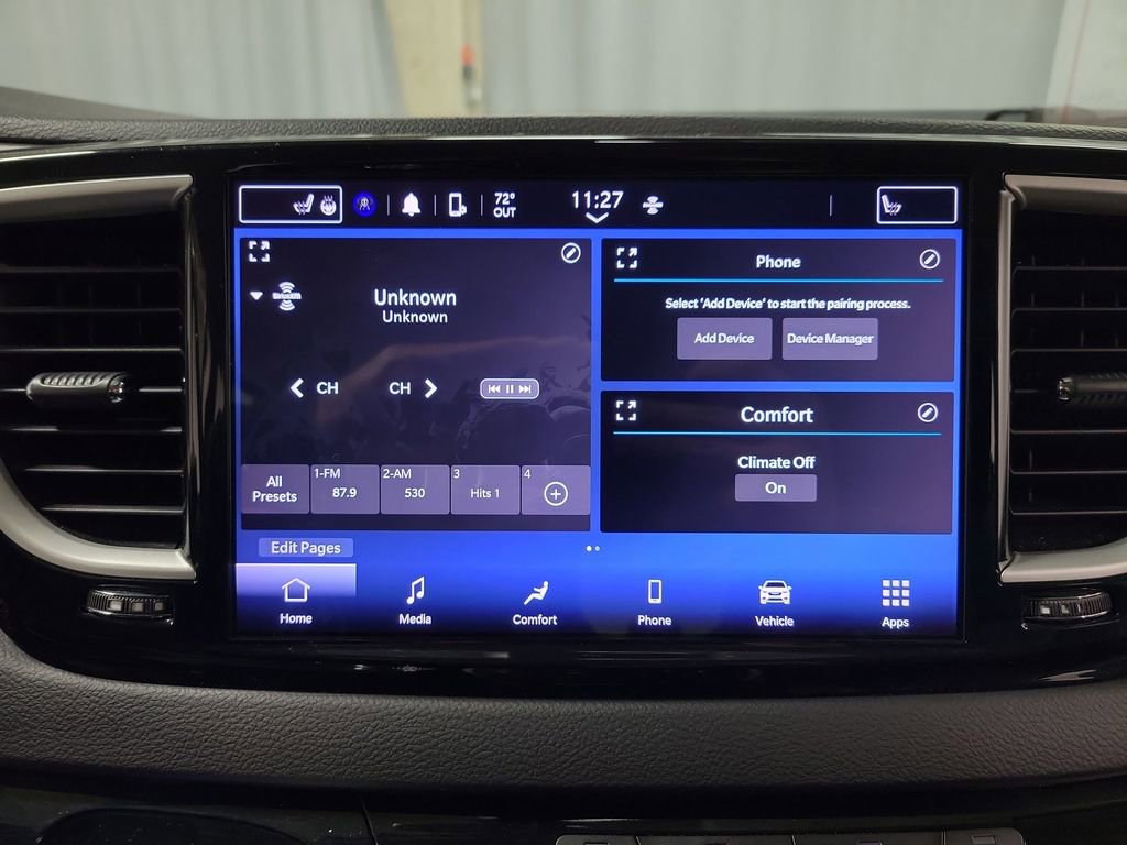 2023 Chrysler Pacifica Touring-L