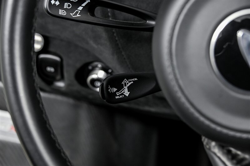 Used 2021 McLaren 720S Performance photo 29