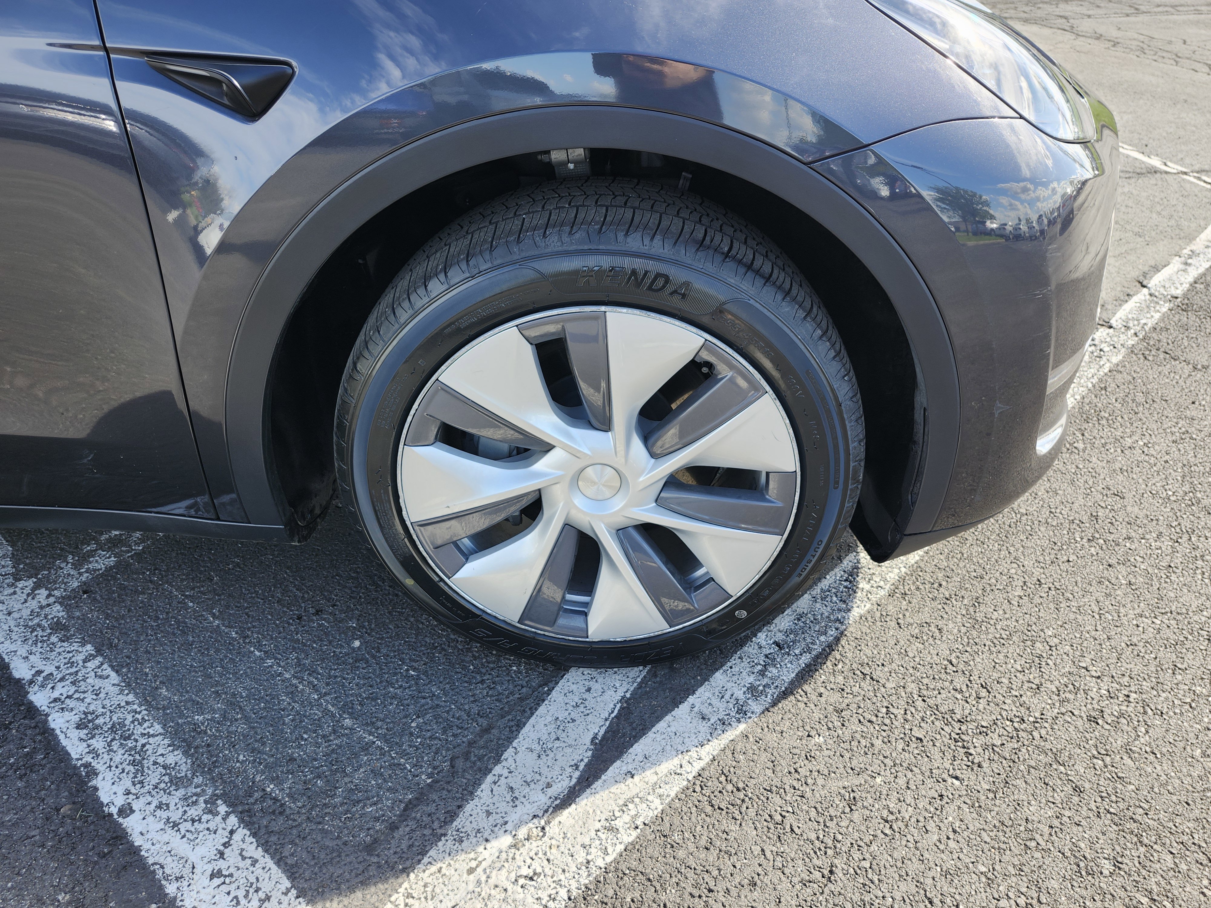 2024 Tesla Model Y Long Range