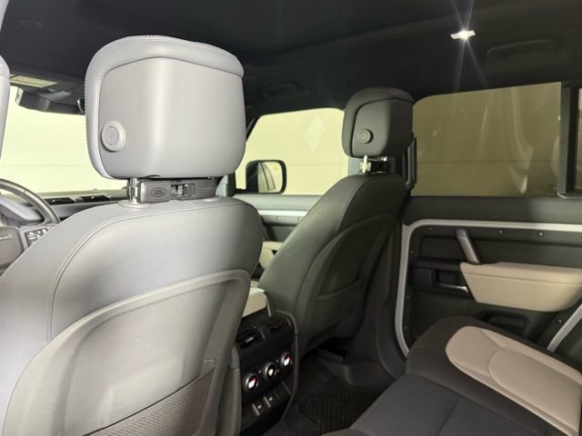 2023 Land Rover Defender 110 X-Dynamic SE