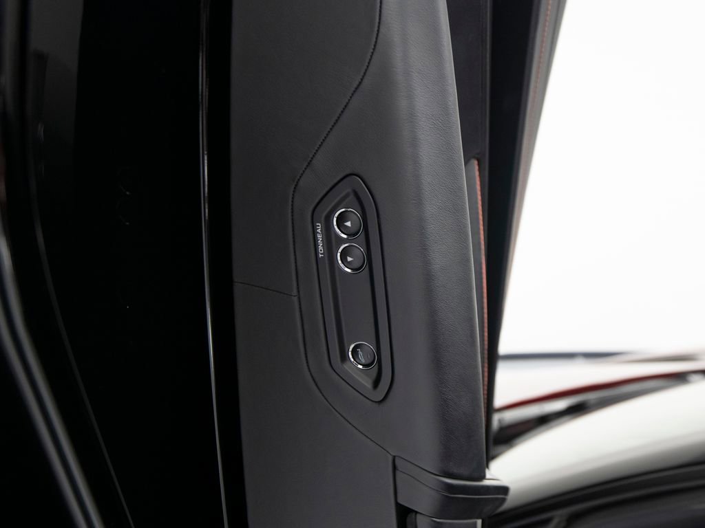 Used 2022 McLaren 720S Luxury photo 12