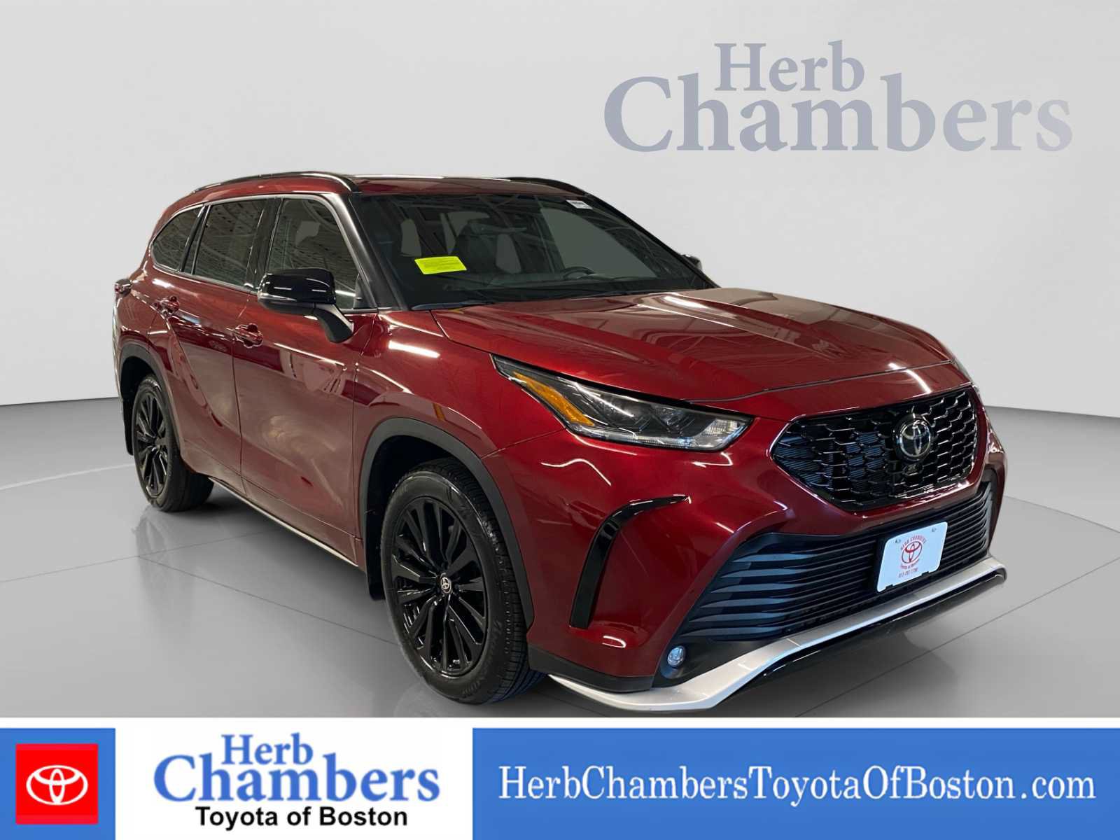Used 2024 Toyota Highlander XSE