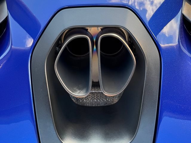 Used 2019 McLaren Senna photo 9