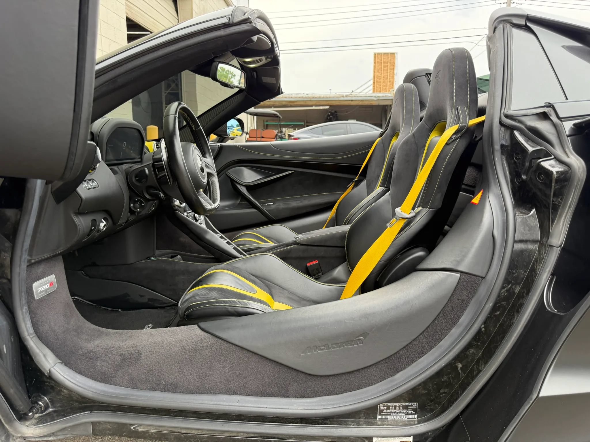 Used 2022 McLaren 720S Performance photo 30