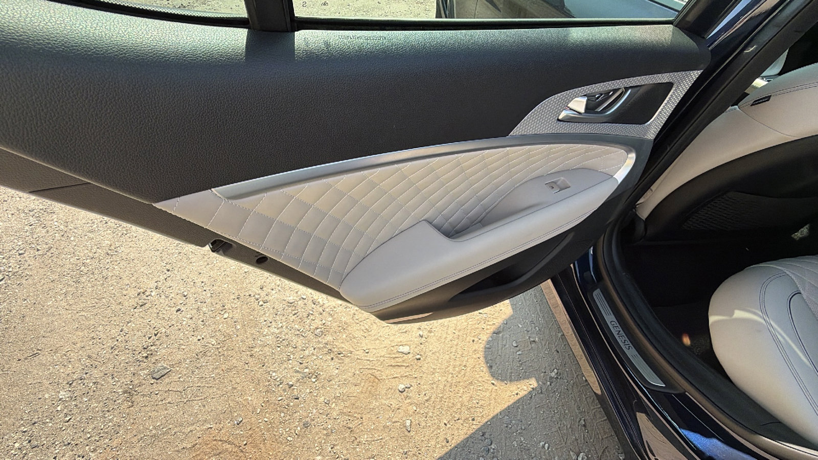 2023 Genesis G70 3.3T