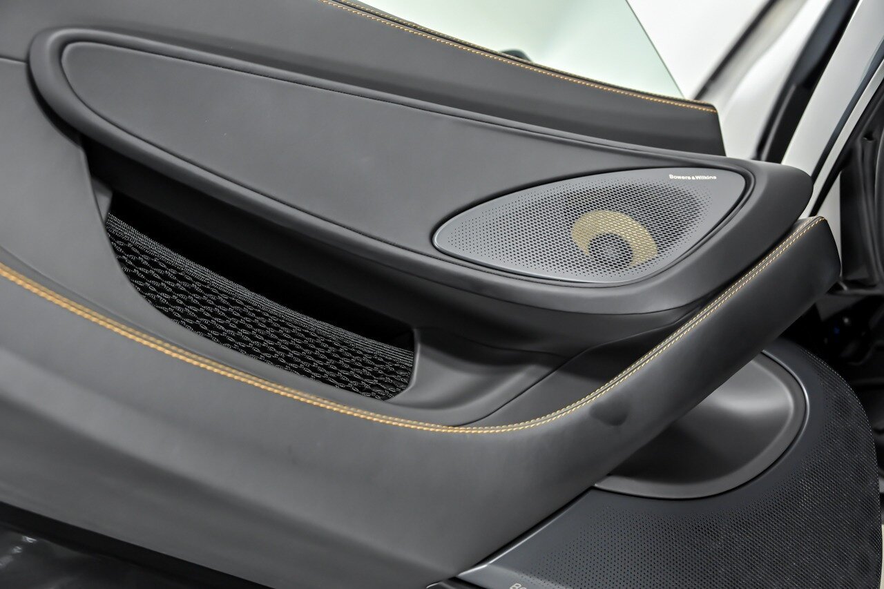 Used 2019 McLaren 600LT photo 16
