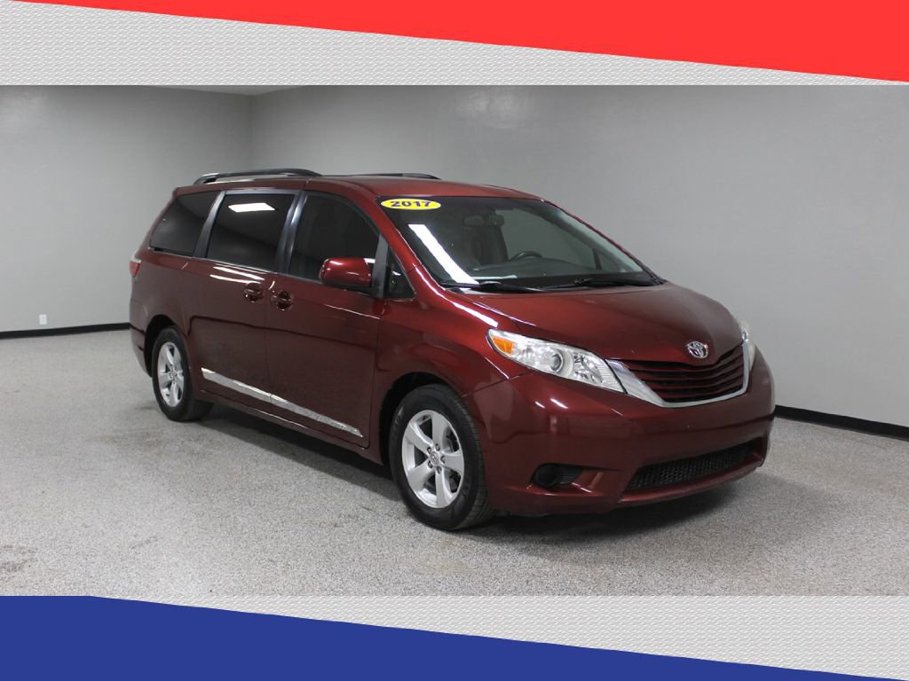 2017 Toyota Sienna LE