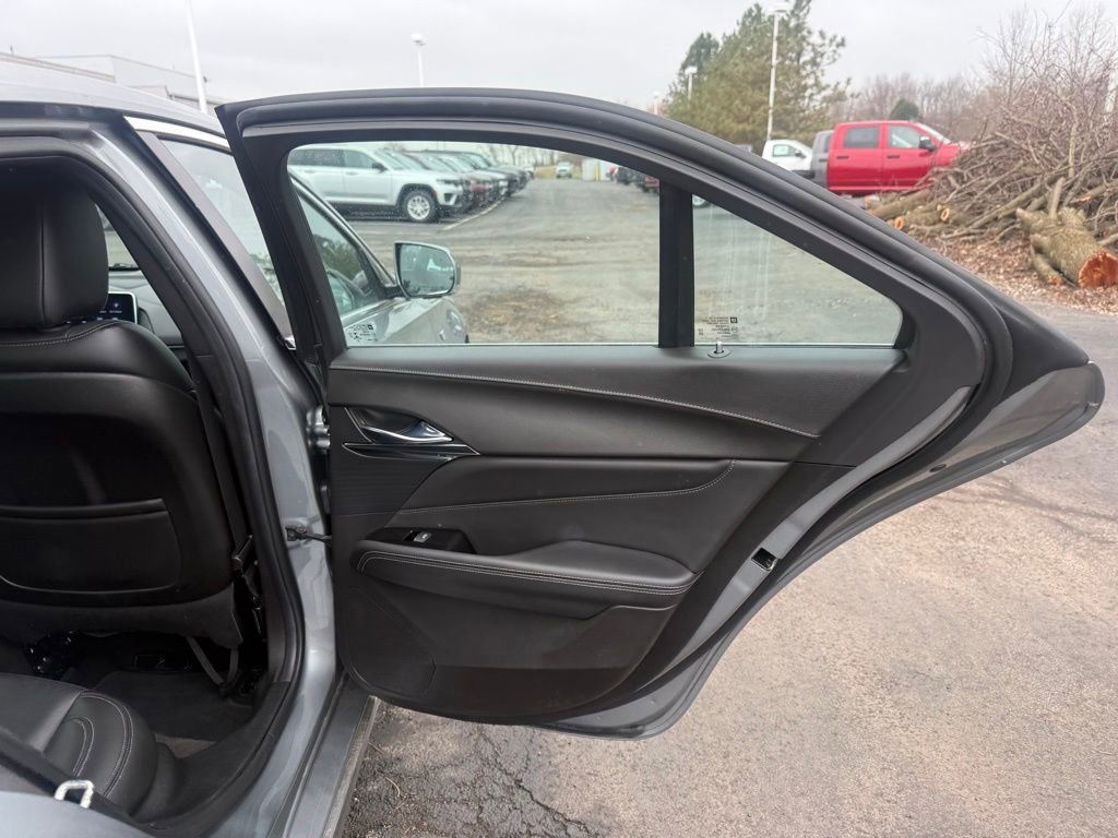 2023 Cadillac CT4 Premium Luxury