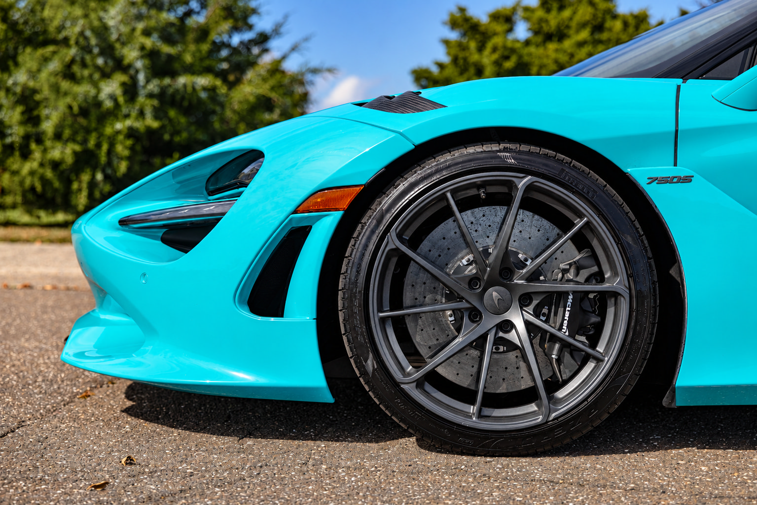 Used 2027 McLaren 750S Spider photo 9