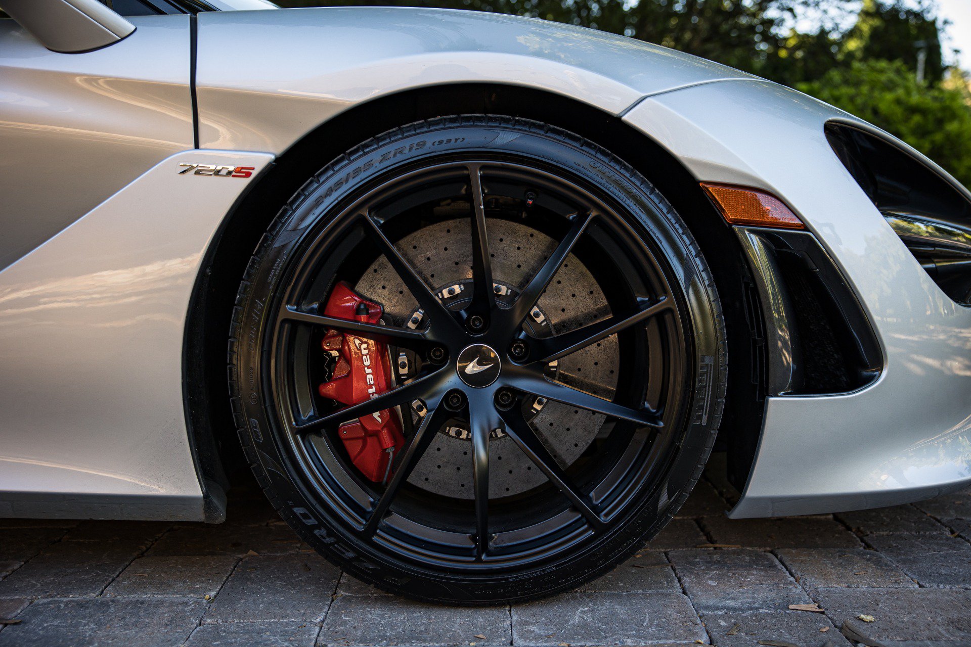 Used 2021 McLaren 720S Performance photo 16