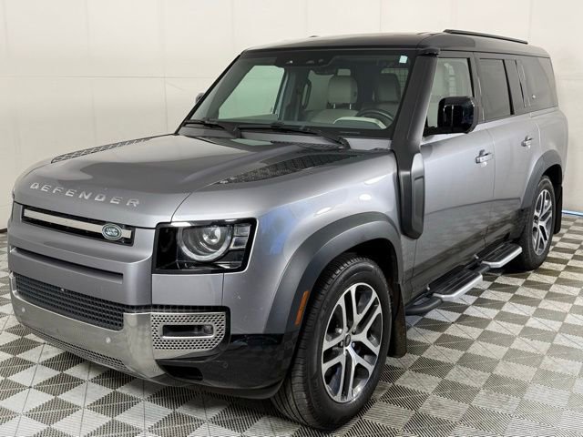 2023 Land Rover Defender 130 SE