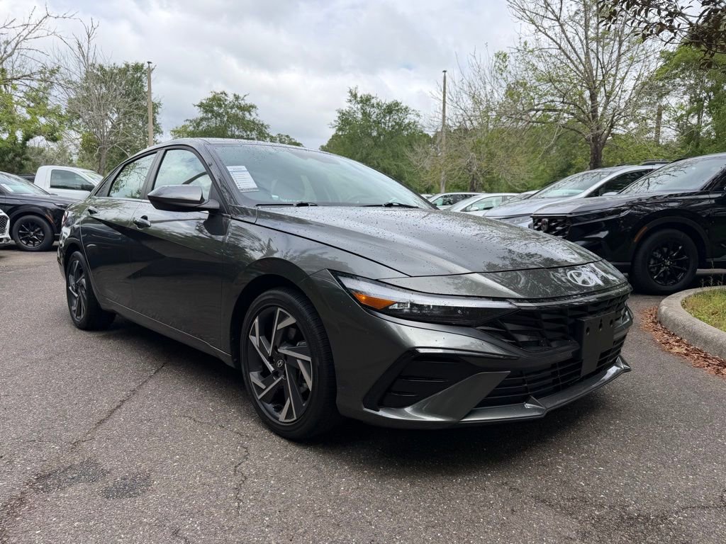 Used 2025 Hyundai Elantra SEL
