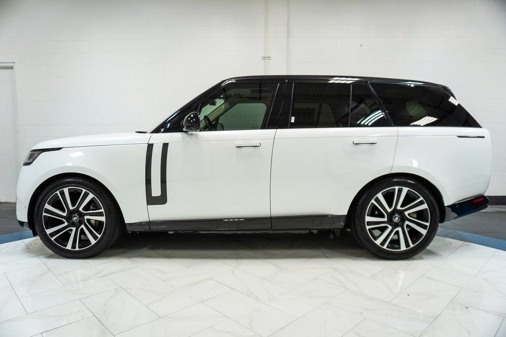 2023 Land Rover Range Rover SE
